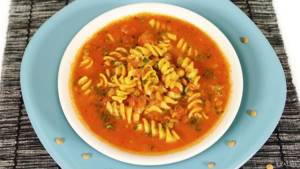 Pasta soup made with chicken broth can be eaten for lunch on fast days.