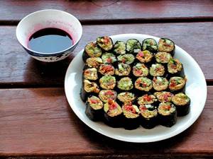 Raw food sushi