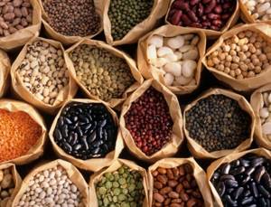 Also, eating beans allows you to compensate for the lack of iron, phosphorus, magnesium, carotene, potassium, calcium and sulfur
