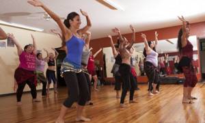 belly dancing benefits and harms