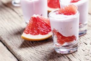curd mousse with grapefruit