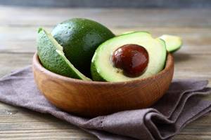 Scientists claim that with regular consumption of avocados, it improves the functioning of the reproductive system.