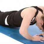 exercises for hands so that the skin does not hang. triangle push-ups 
