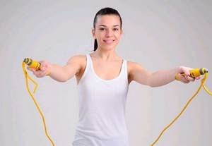 Exercises with a skipping rope for the abdomen
