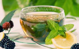 Harm of green tea with lemon