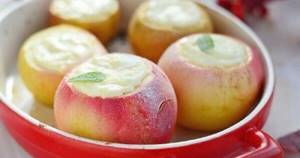 Baked apples photo